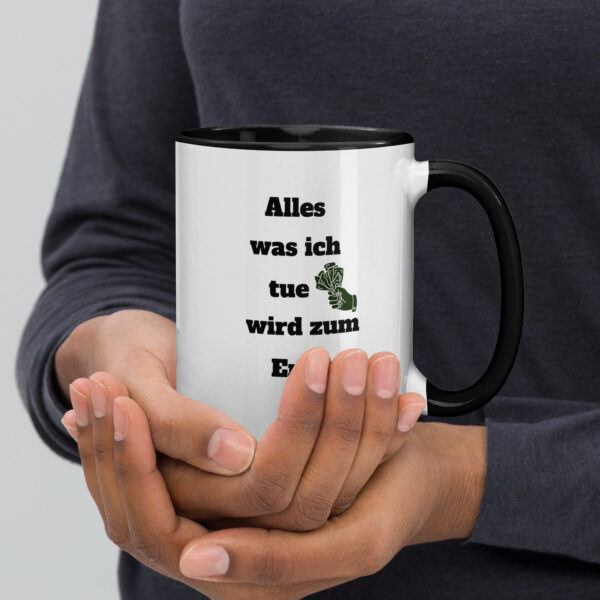Tasse mit farbiger Innenseite